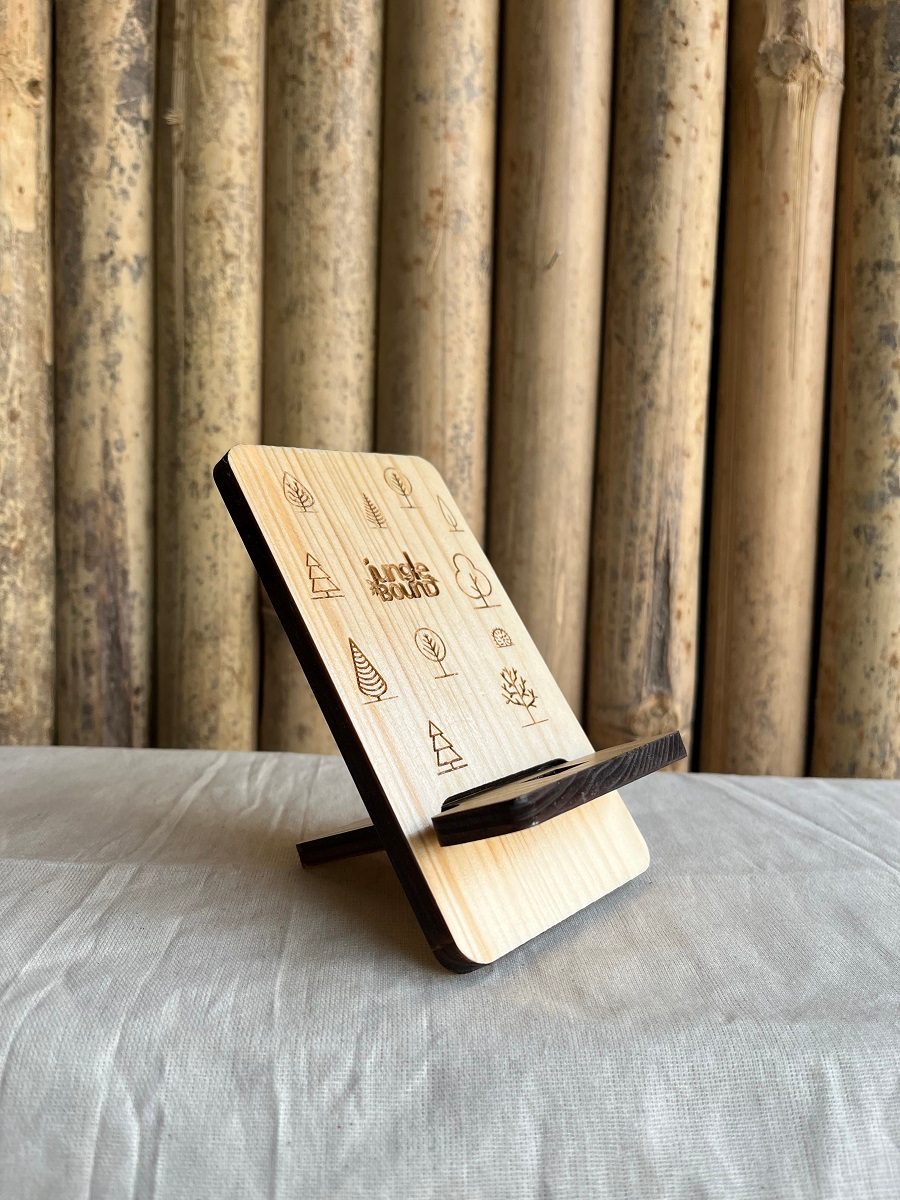 Wooden Mobile Stand – Handmade Wooden Phone Holder for Desk, Stable Viewing Stand for Video Calls & Charging, Eco-Friendly Minimal Design for Office, Bedroom & Study Table